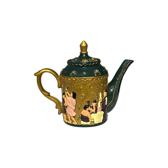 Collectible Vintage Decorative Resin Miniature Teapot , Set 3 PCS - Picture 3 of 8
